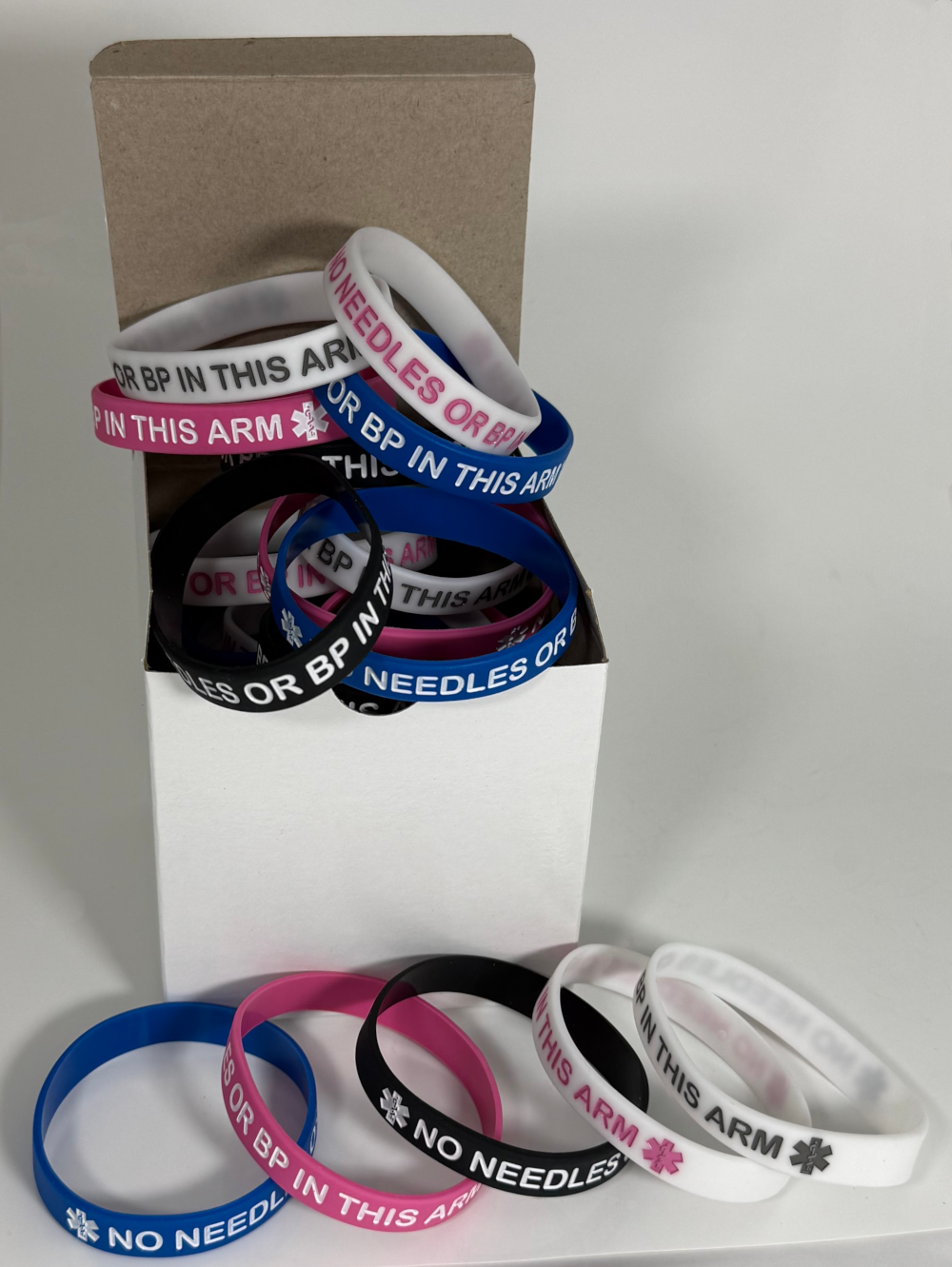 "No Needles or BP In This Arm" Bulk Medical Alert Wristbands - 25-Count Package for Clinics & Dialysis Centers