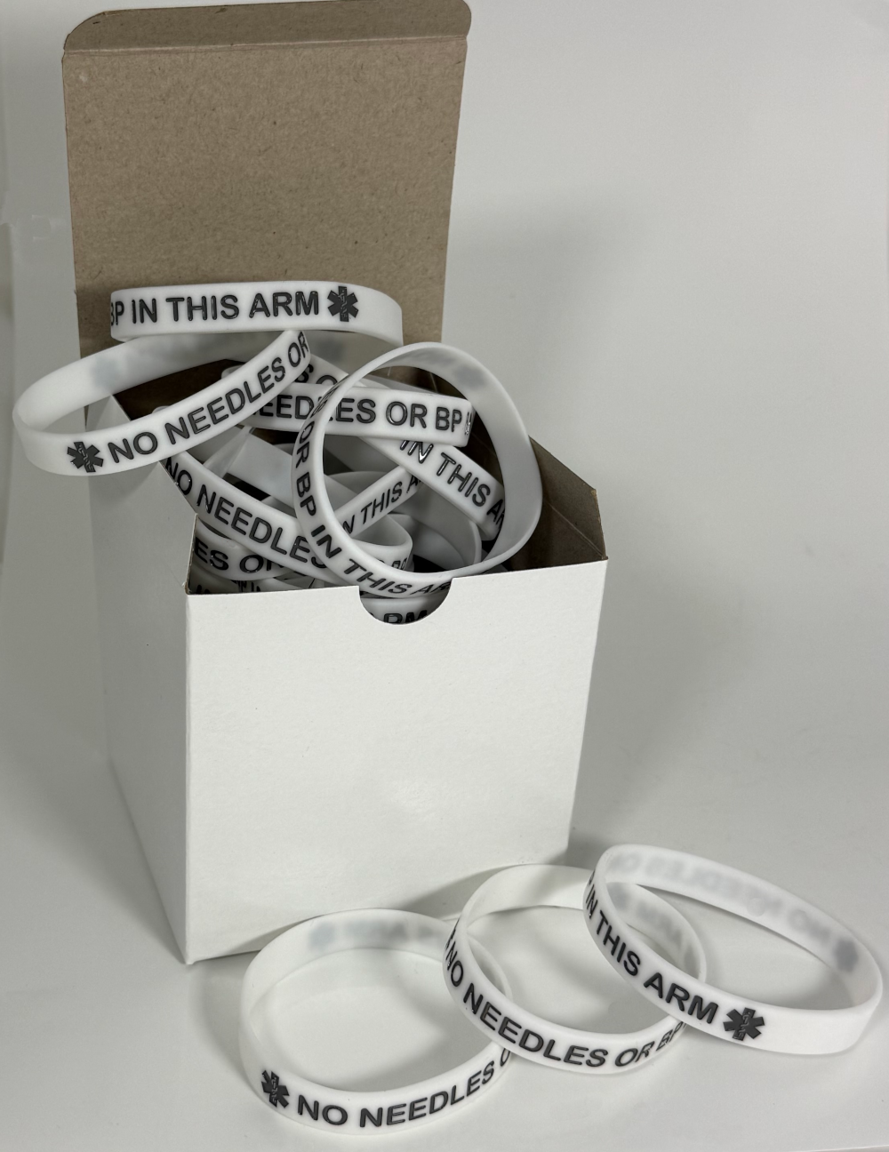"No Needles or BP In This Arm" Bulk Medical Alert Wristbands - 25-Count Package for Clinics & Dialysis Centers