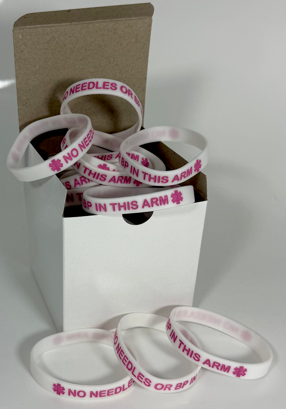 "No Needles or BP In This Arm" Bulk Medical Alert Wristbands - 25-Count Package for Clinics & Dialysis Centers